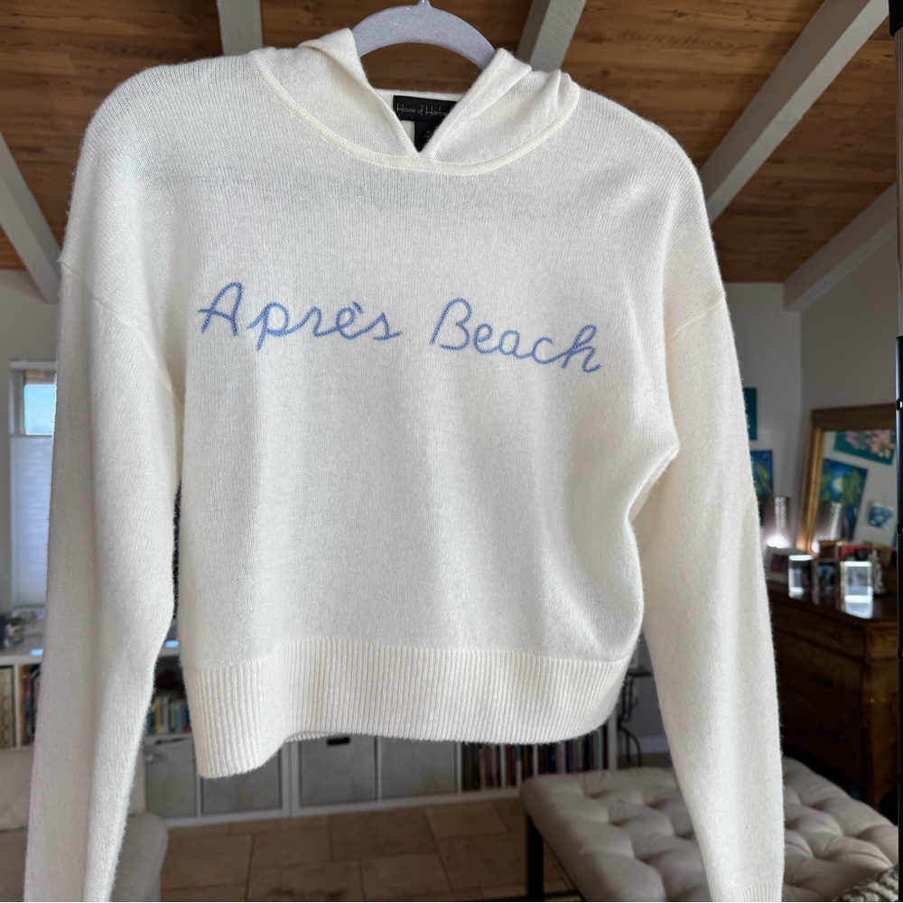 White 100% Cashmere Crop Sweater. Spring cleaning-open to offers! FREE SHIPPING